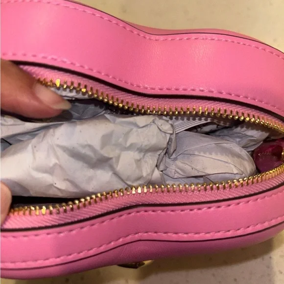 ♠️kate spade Love Shack 3D Mini Heart Crossbody, Surf Pink NWT - Picture 3 of 4